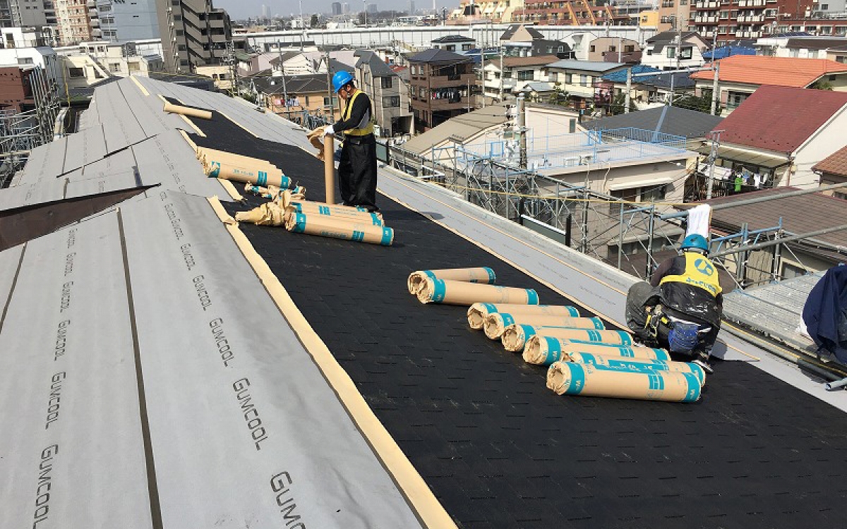 屋根シングル防水　施行中