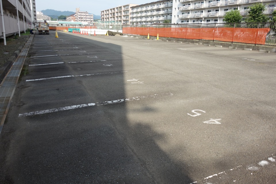 駐車場改修工事：既存駐車場（着工前）